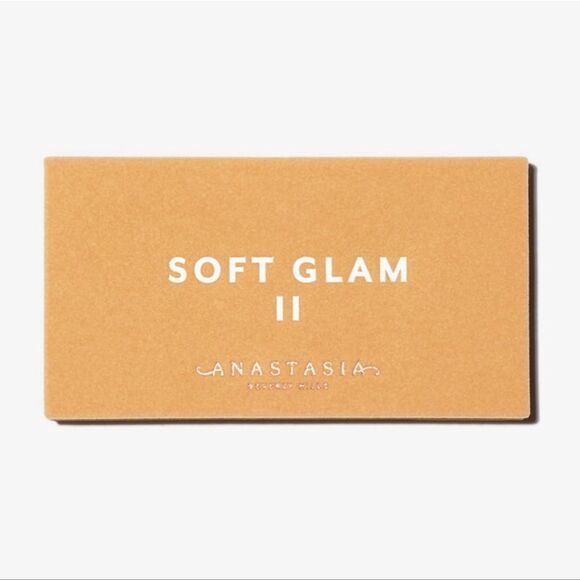 Anastasia Beverly Hills Soft Glam ll Mini Travel Friendly Eyeshadow Palette New - Picture 3 of 4